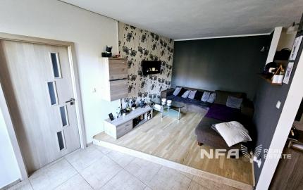 REZERVOVANÝ - 2i zrekonštruovaný byt vo vynikajúcej lokalite