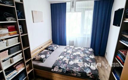 TOP Priestranný zrekonštruovaný byt v Hronseku