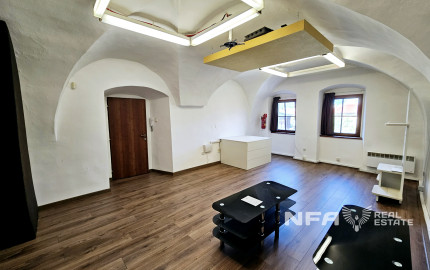 NA PRENÁJOM - Lukratívne priestory s parkovacím miestom