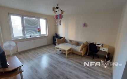 Slnečný 3i byt v tichej lokalite Levice