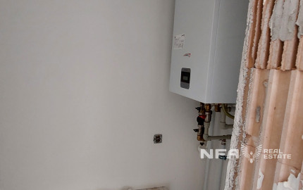 Moderná novostavba v štádiu holodom