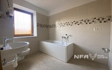 Priestranný, nový 3i byt vo Veľkej Lehote