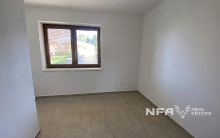 Priestranný, nový 3i byt vo Veľkej Lehote