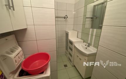 Priestranný 4i byt v Novej Bani s garážou a záhradkou