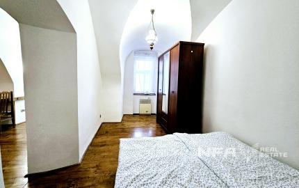 REZERVOVANÝ - Na predaj štýlový 2-izbový byt v historickom centre Svätého Jura!