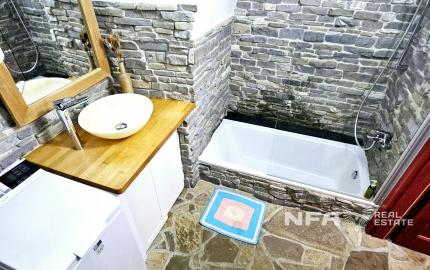 REZERVOVANÝ - Na predaj štýlový 2-izbový byt v historickom centre Svätého Jura!