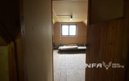 Chatka v obci Zlatno pri Poltári