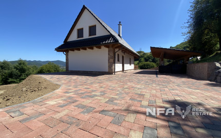 Stavebný pozemok s projektom na výstavbu chaty- Kostivrch