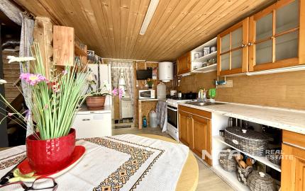 Na predaj útulná drevená chata v srdci Liptova