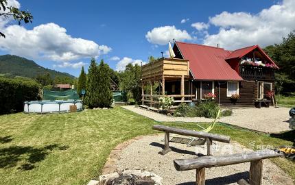 Na predaj útulná drevená chata v srdci Liptova