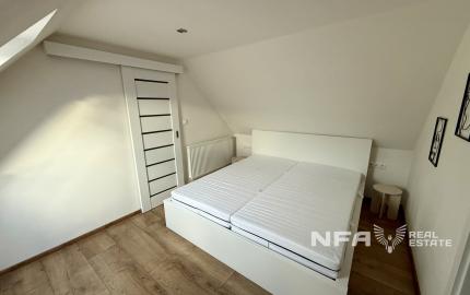 Prenájom luxusného podkrovného bytu – Tekovská Breznica