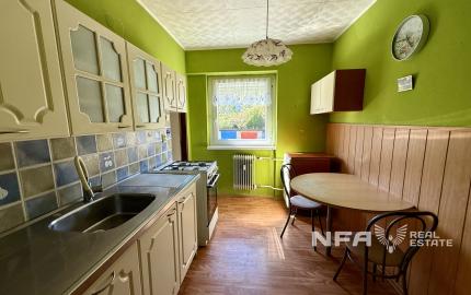 Priestranný 3-i byt s garážou a záhradkou – Pukanec