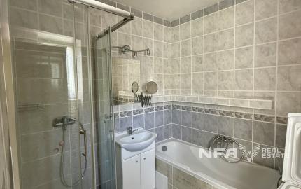 Priestranný 3-i byt s garážou a záhradkou – Pukanec