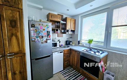 REZERVOVANÝ - 2i zrekonštruovaný byt vo vynikajúcej lokalite