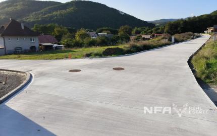 POSLEDNÝ VOĽNÝ slnečný pozemok s výhľadom na okolité hory