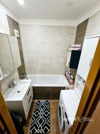 TOP Priestranný zrekonštruovaný byt v Hronseku