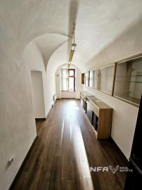 NA PRENÁJOM - Lukratívne priestory s parkovacím miestom