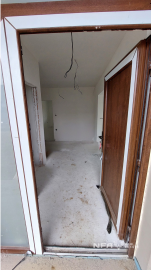 Moderná novostavba v štádiu holodom