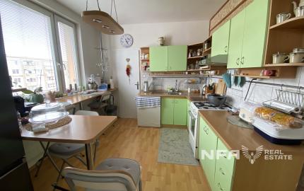 Slnečný 4i byt v Leviciach