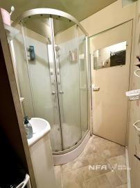 REZERVOVANÝ - Na predaj priestranný 1-izbový byt vo vyhľadávanej lokalite