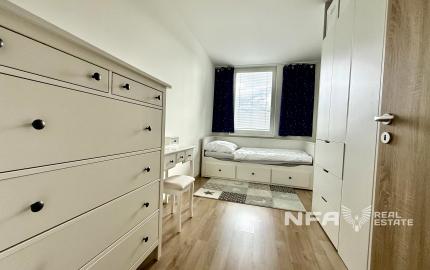 Štýlový 3-izbový byt s terasou, jacuzzi a parkovaním