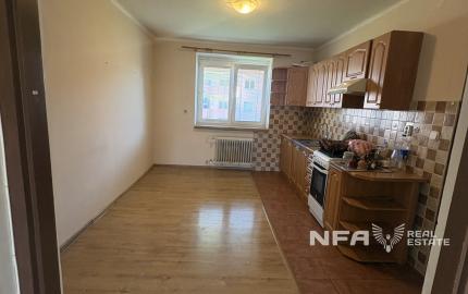 REZERVOVANÝ - NA PREDAJ 2-izbový byt v Žiari nad Hronom