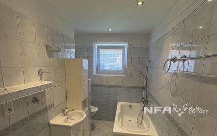 REZERVOVANÝ - NA PREDAJ 2-izbový byt v Žiari nad Hronom