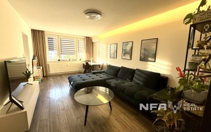 NA PREDAJ – veľký, kompletne zrekonštruovaný 2-izbový byt