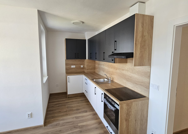 REZERVOVANÝ - NOVOSTAVBA na Pršianskej Terase - 2i byty na prenájom