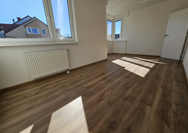 REZERVOVANÝ - NOVOSTAVBA na Pršianskej Terase - 2i byty na prenájom