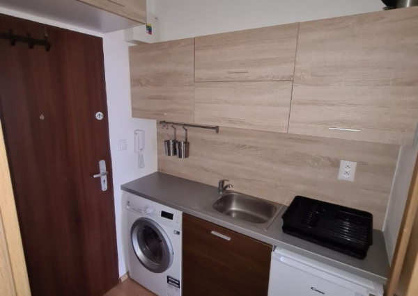 NA PRENÁJOM garsónka v Banskej Bystrici