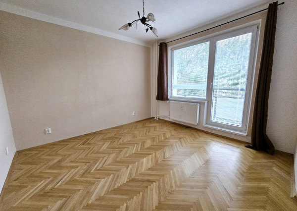 REZERVOVANÝ - Priestranný 3i byt vo vyhľadávanej lokalite