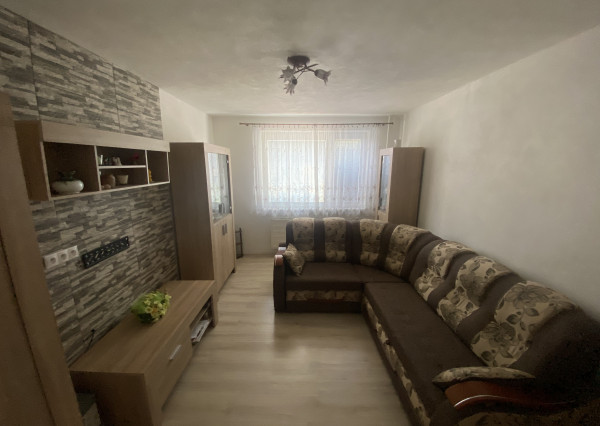 2i byt 3 minúty od Levíc