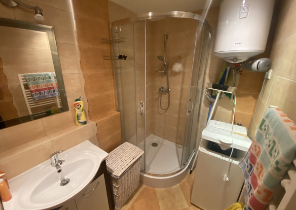 2i byt 3 minúty od Levíc