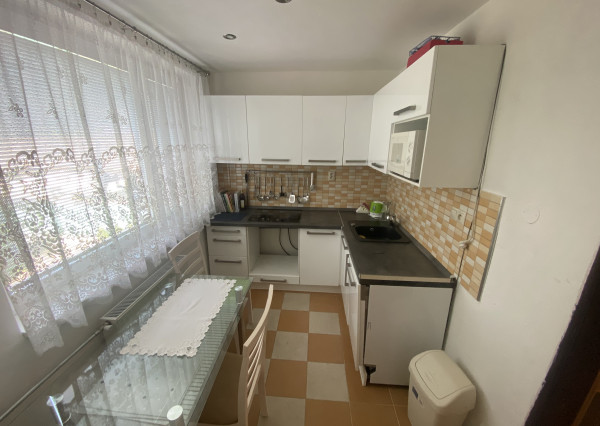 2i byt 3 minúty od Levíc