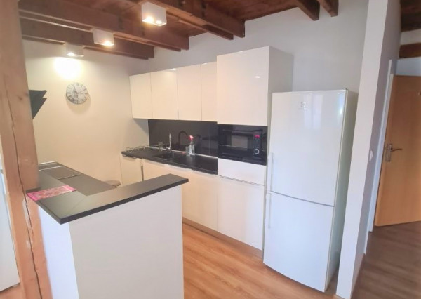 NA PRENÁJOM - mezonet/ ateliér v priamom centre mesta