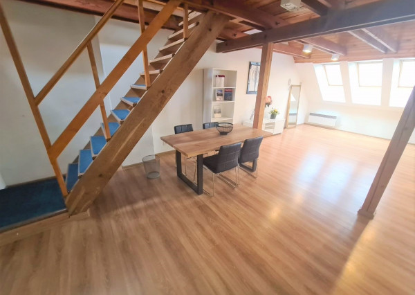 NA PRENÁJOM - mezonet/ ateliér v priamom centre mesta