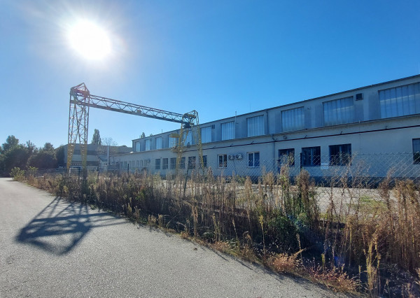 Moderná  výrobná hala na prenájom