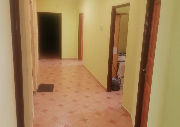 Dvojpodlažná polyfunkčná budova