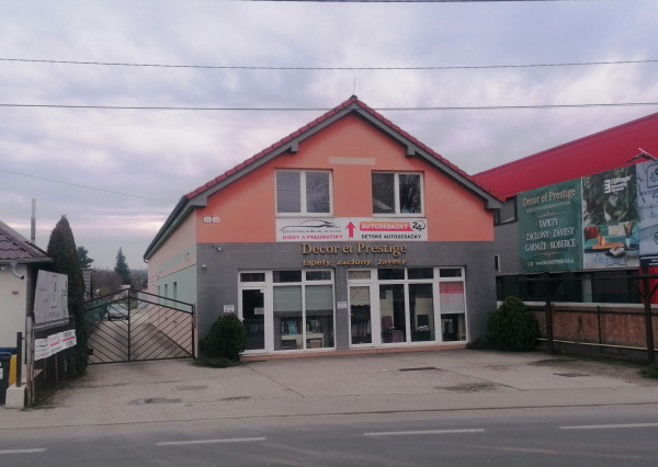 Dvojpodlažná polyfunkčná budova