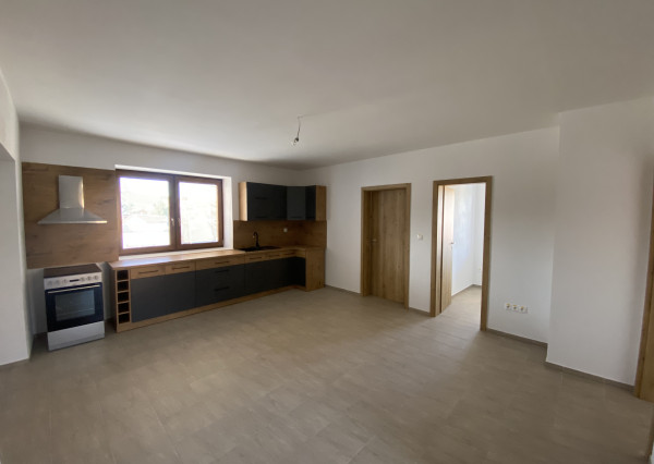 Priestranný, nový 3i byt vo Veľkej Lehote