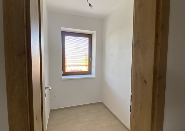 Priestranný, nový 3i byt vo Veľkej Lehote