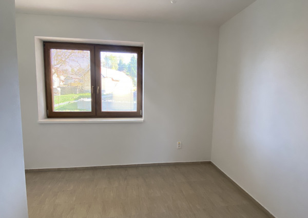 Priestranný, nový 3i byt vo Veľkej Lehote