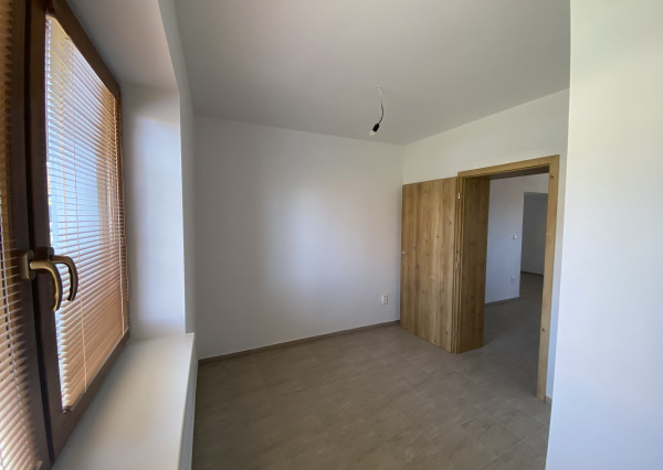 Priestranný, nový 3i byt vo Veľkej Lehote