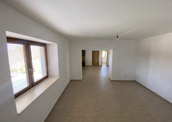 Priestranný, nový 3i byt vo Veľkej Lehote