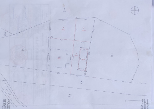 Slnečný pozemok v tichej lokalite pod lesom v lone prírody.