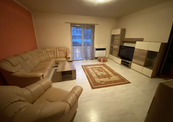 Priestranný 4i byt v Novej Bani s garážou a záhradkou