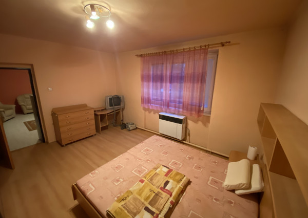 Priestranný 4i byt v Novej Bani s garážou a záhradkou