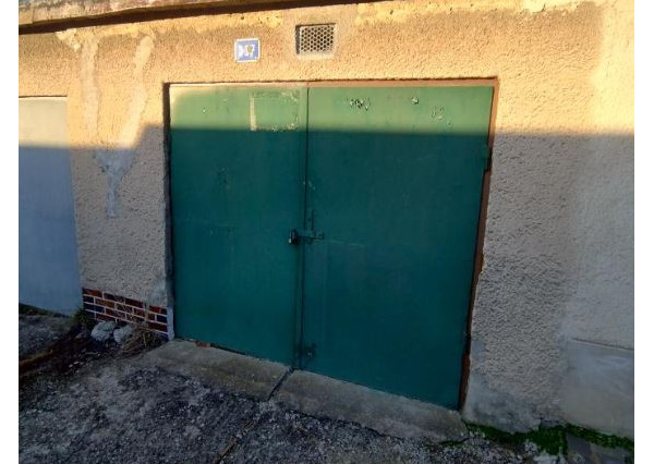 Garáž na predaj v Handlovej