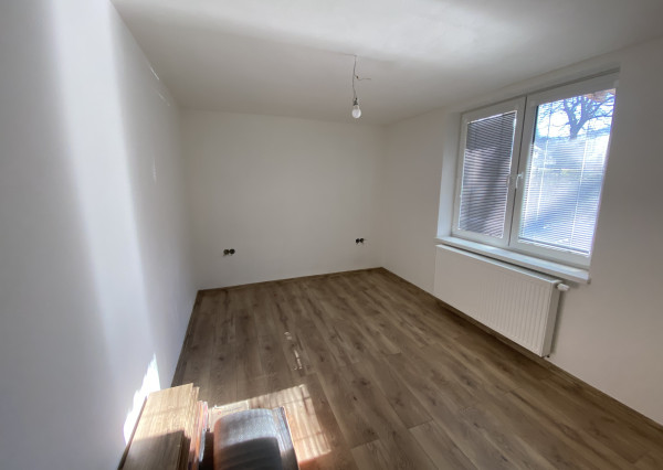 Zrekonštruovaný rodinný dom v obci Brehy - rezervovaný